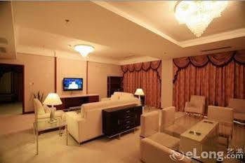 Jinan Mineral Hotel Hongjialou Zewnętrze zdjęcie